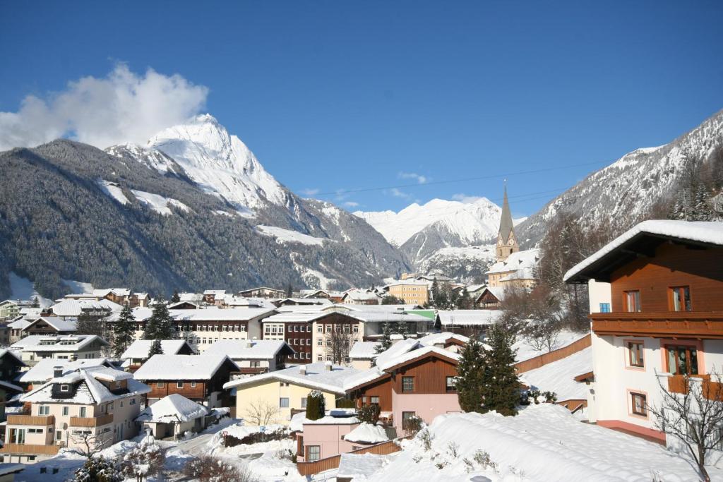 Ferienhaus Sonnenhang Matrei in Osttirol Buitenkant foto