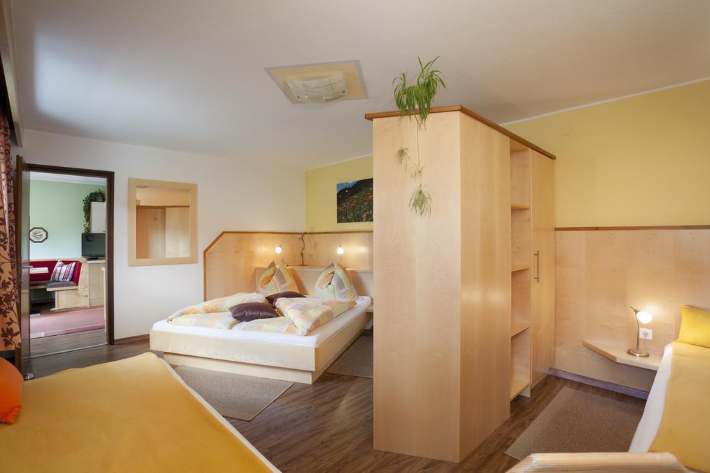Ferienhaus Sonnenhang Matrei in Osttirol Buitenkant foto